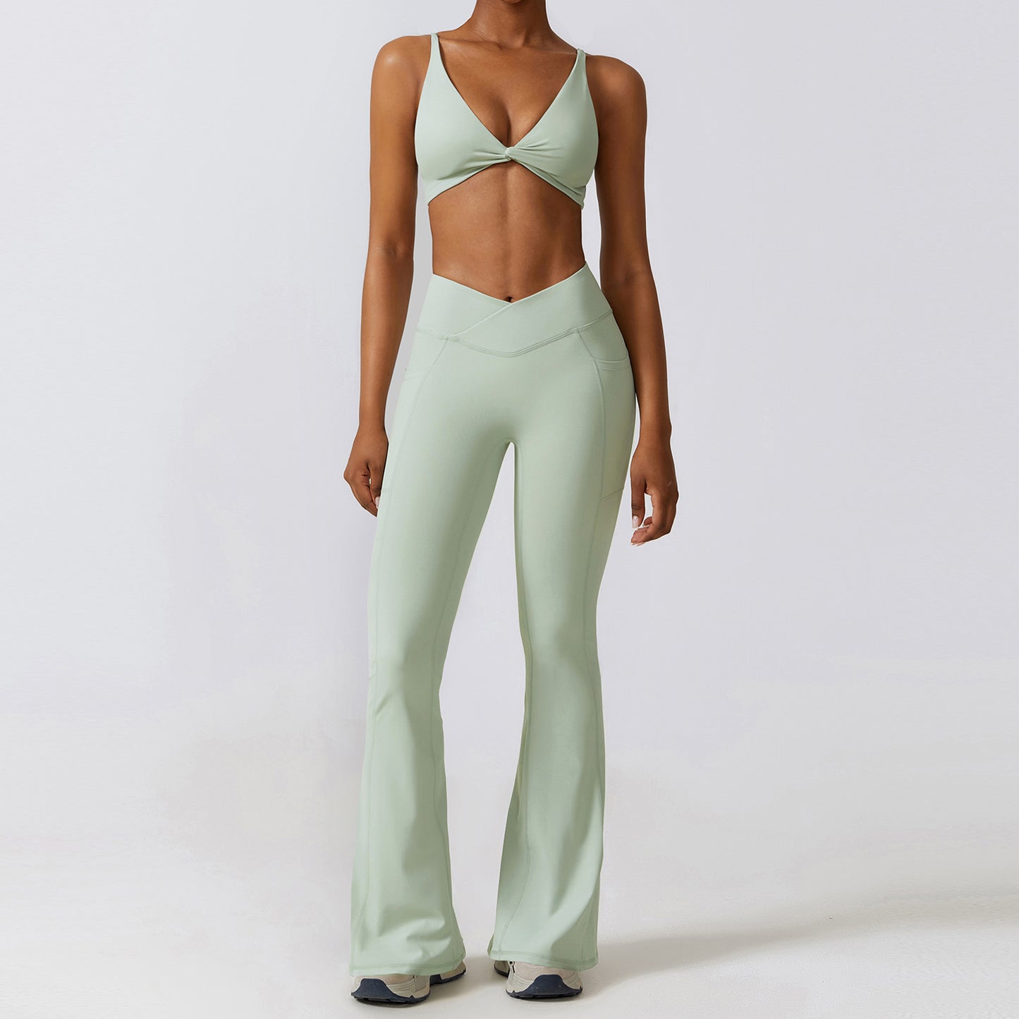 Quick Dry Beauty Back Yoga Set Pocket Tight Running Sports Set Female Nude Fitness Clothing