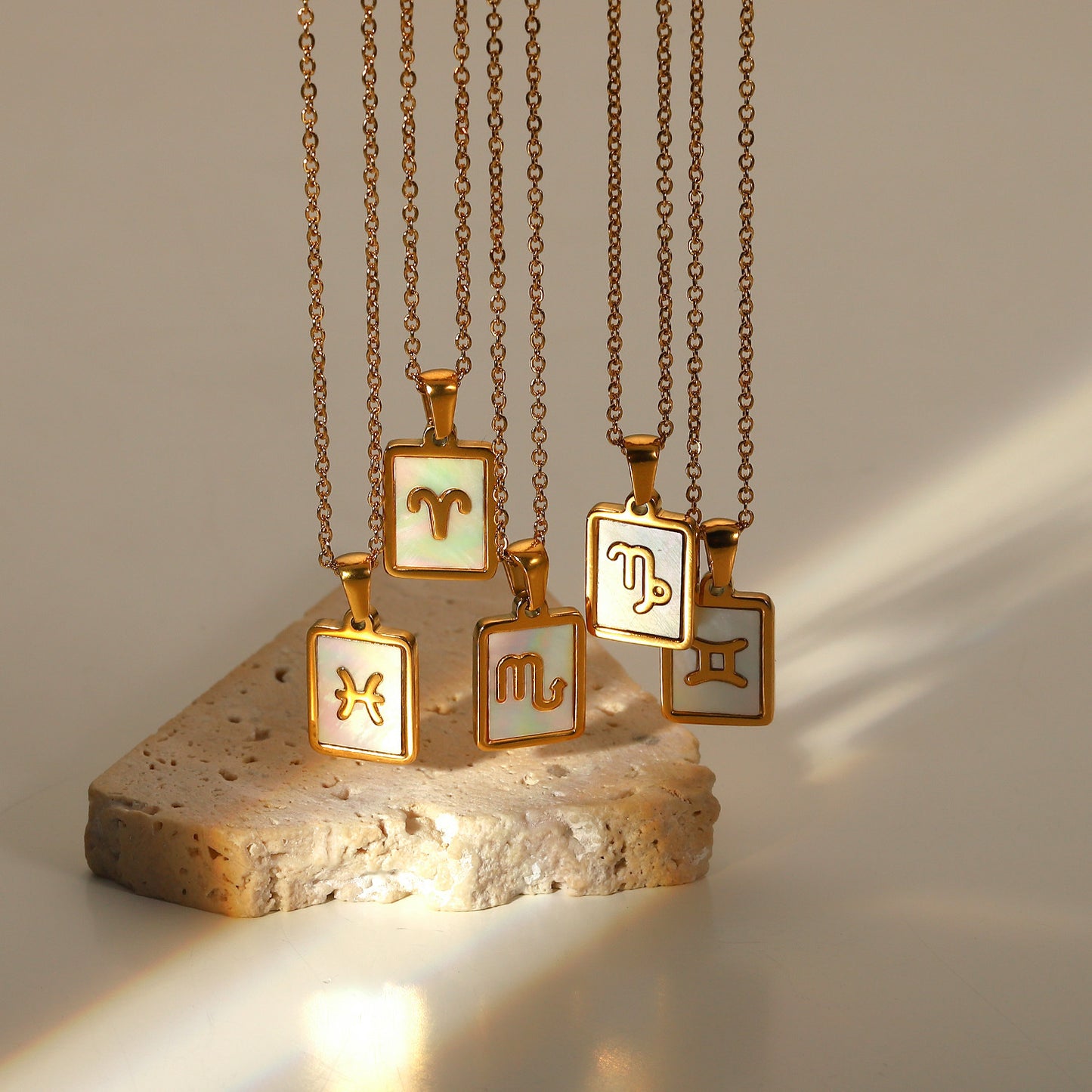 5pcs New Fashion Style 18K Gold-Plated Stainless Steel 12 Constellation Pendant Necklace Women's White Shell Constellation Pendant Collar