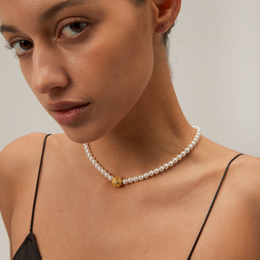 5pcs 18K Gold Stainless Steel + Pearl/Hammer Embossed Flower Ball Pearl Necklace Choker