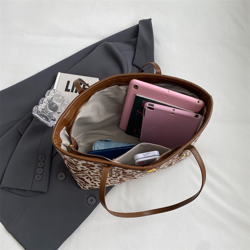 Popular Bag Female Autumn And Winter New Casual Fashion Large Capacity Tote Bag Single Shoulder Underarm Bag Female