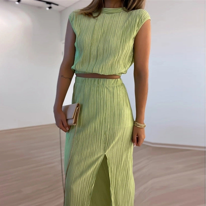 Women's Pleated Half High Neck Short Shirt High Waist Slit Mid-Length Skirt Two-Piece Set
