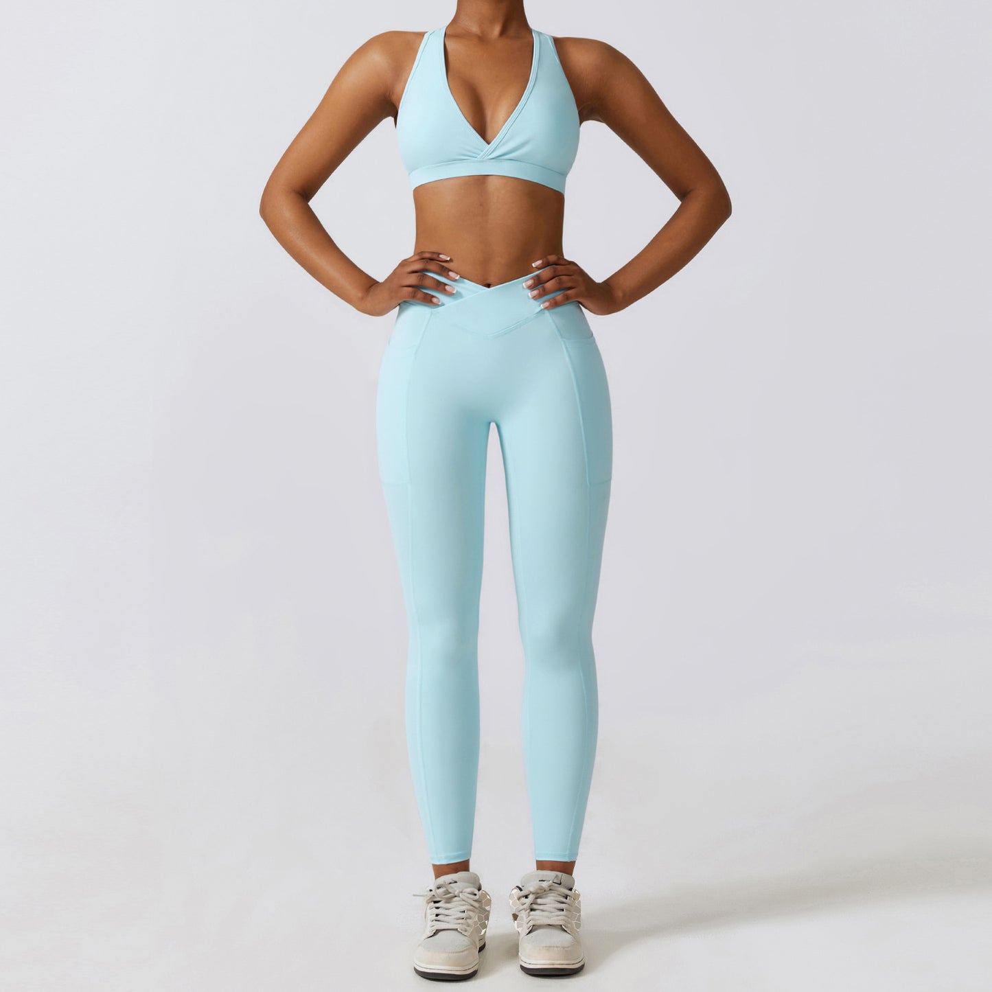 Quick Dry Beauty Back Yoga Set Pocket Tight Running Sports Set Female Nude Fitness Clothing
