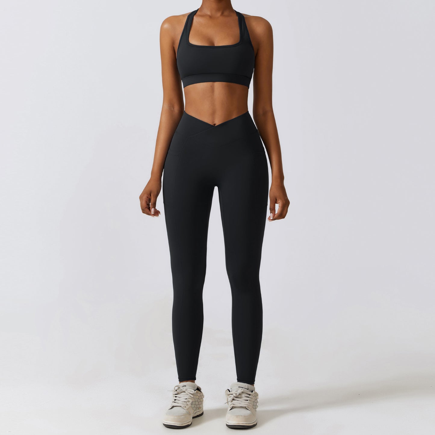 Quick Dry Beauty Back Yoga Set Pocket Tight Running Sports Set Female Nude Fitness Clothing