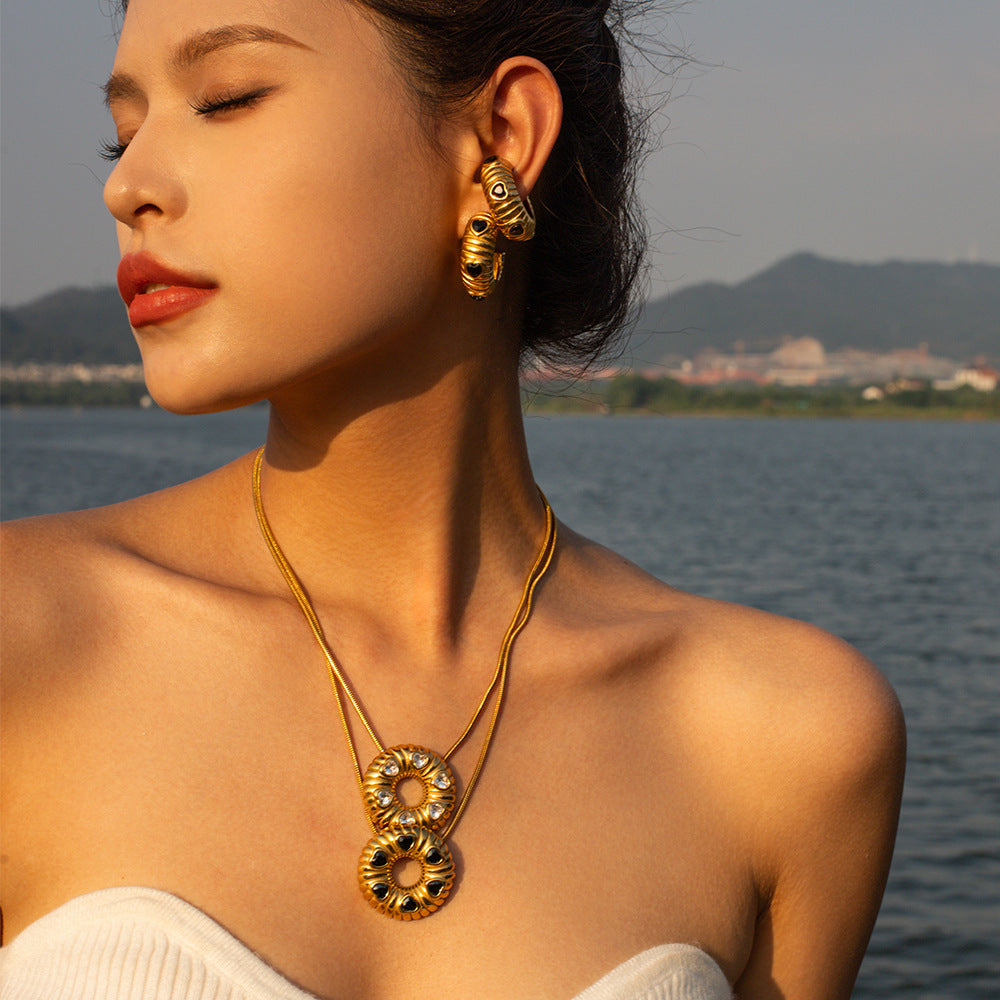 5pcs 18K Gold Stainless Steel Inlaid Black Zircon Bread O-Shaped Pendant Necklace Women's Collarbone Choker