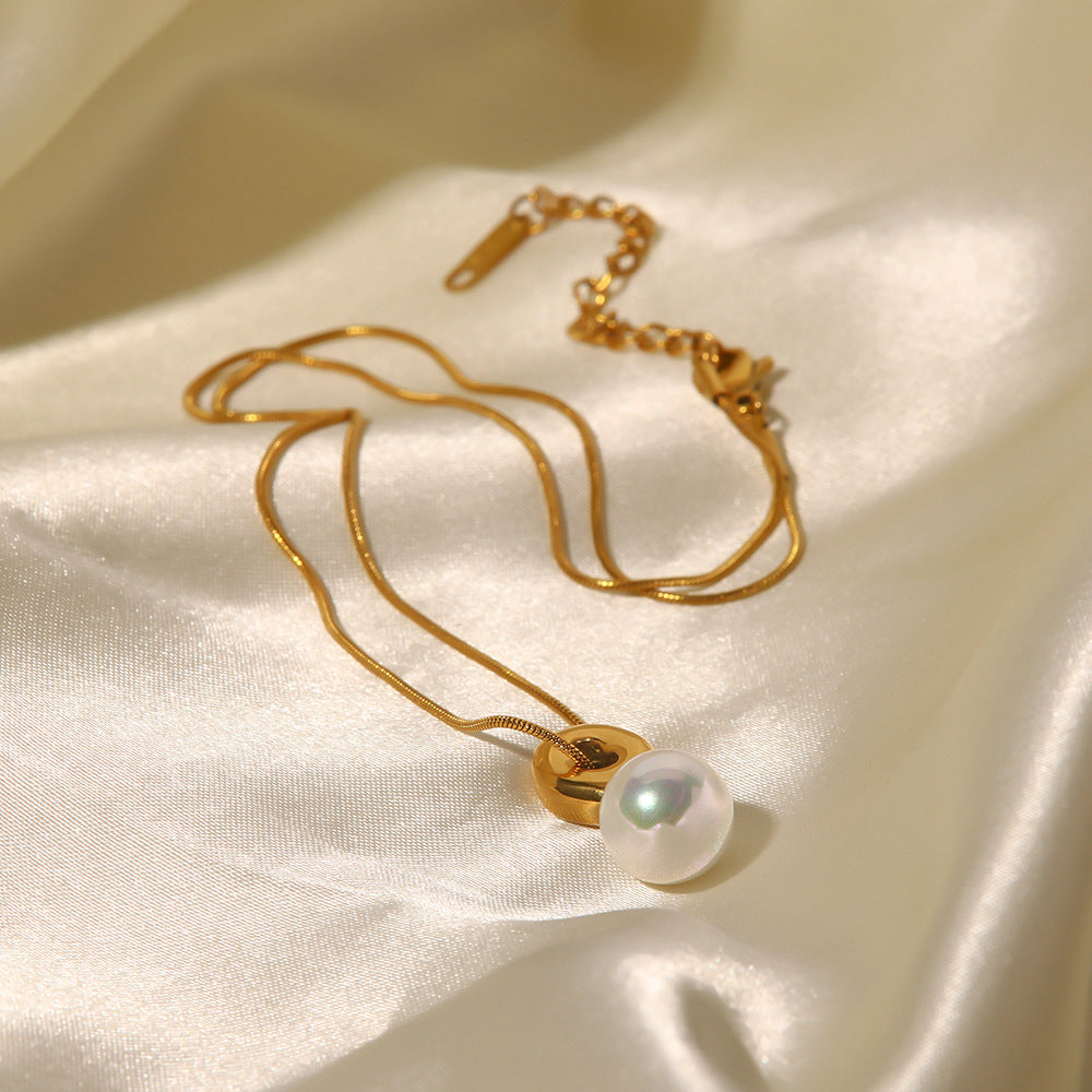 5pcs Vintage Women's Pendant Necklaces Stainless Steel Highlights Pearl Necklace Gold-Plated Pearl Pendant Necklace