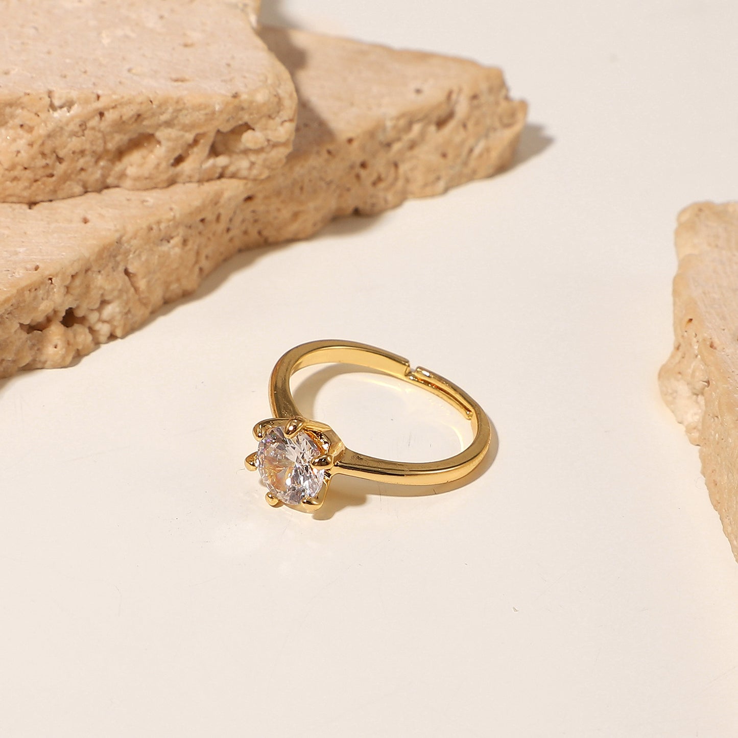 5pcs Ring 18K Gold White Round Zircon Six-Claw Ring Gold Plated Copper Ring