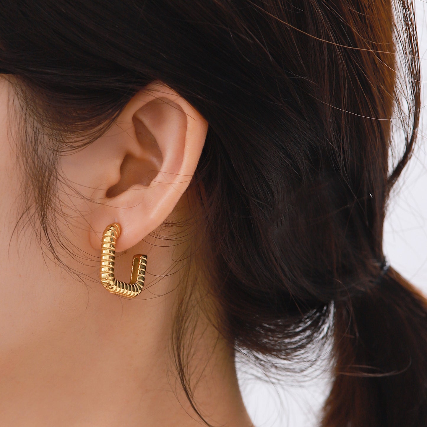 5pcs Women's Ribbed Square Earrings Simple Hoop Earrings 18K Gold Plated Stainless Steel Gold Earrings
