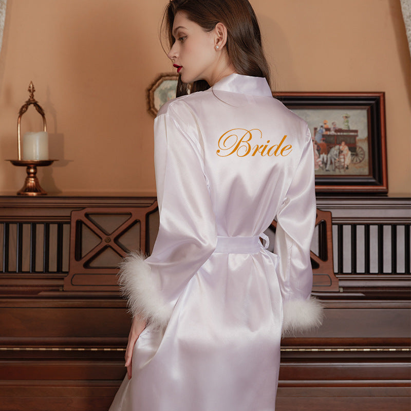 Bride Bridal Gown Ladies Feathered Gown Wedding Makeup Bridesmaids Get Married And Wear Tinted Bathrobes