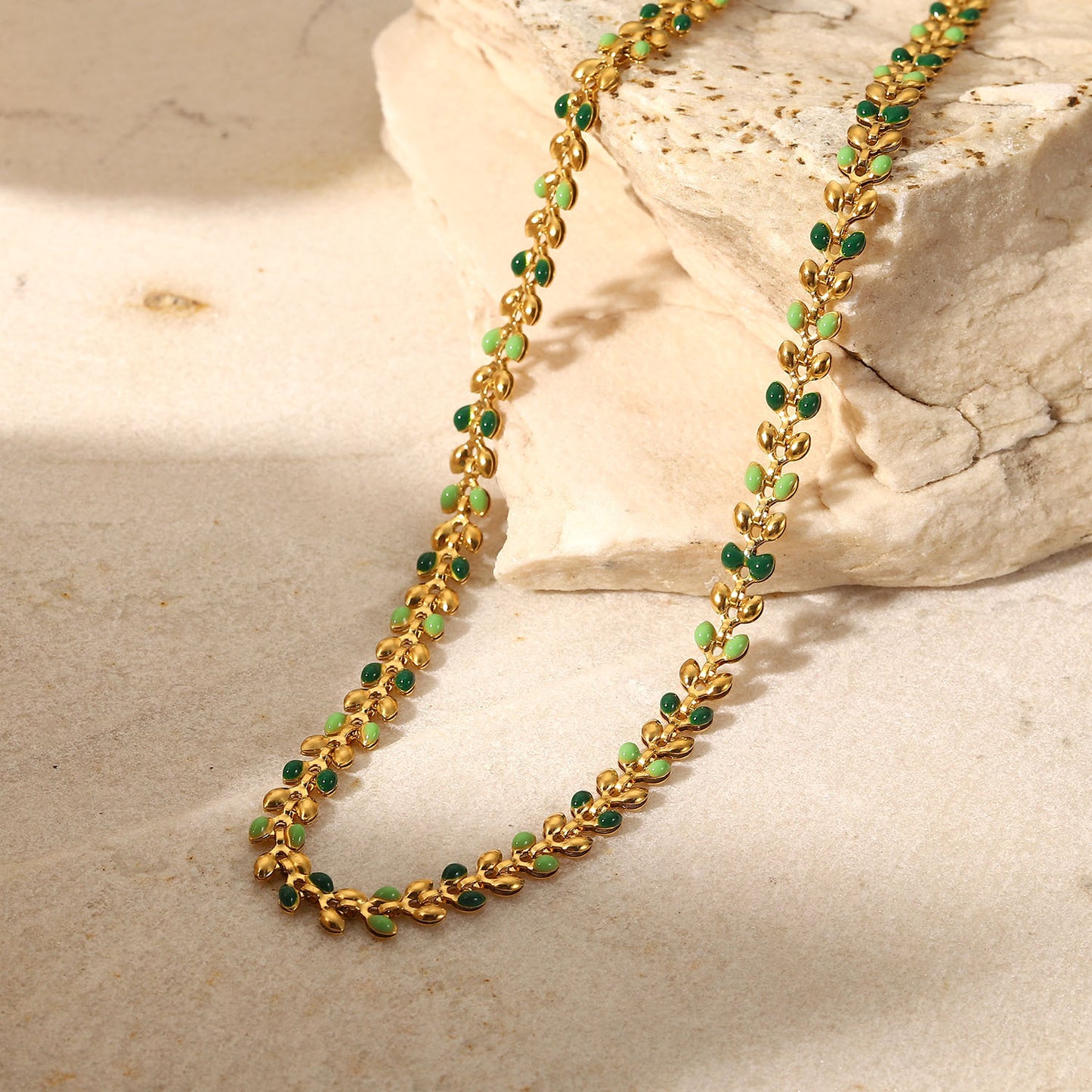 5pcs Fashion Style Necklace 18K Gold Green Dripping Olive Leaf Necklace Women's Personality Accessories