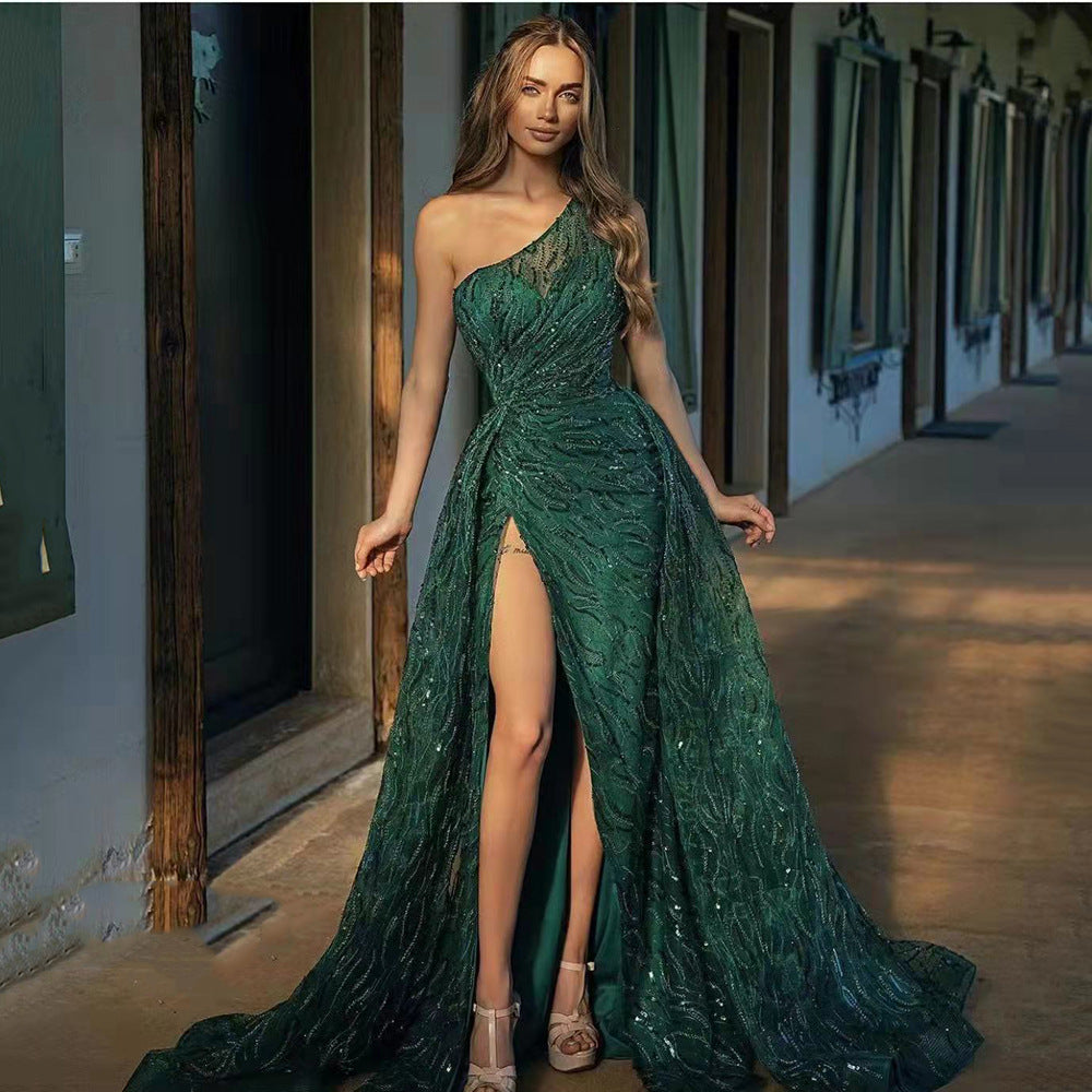 Spring And Summer New Women's Oblique Shoulder Slit Long Dress Toasting Dress Sequin Halter Evening Dress