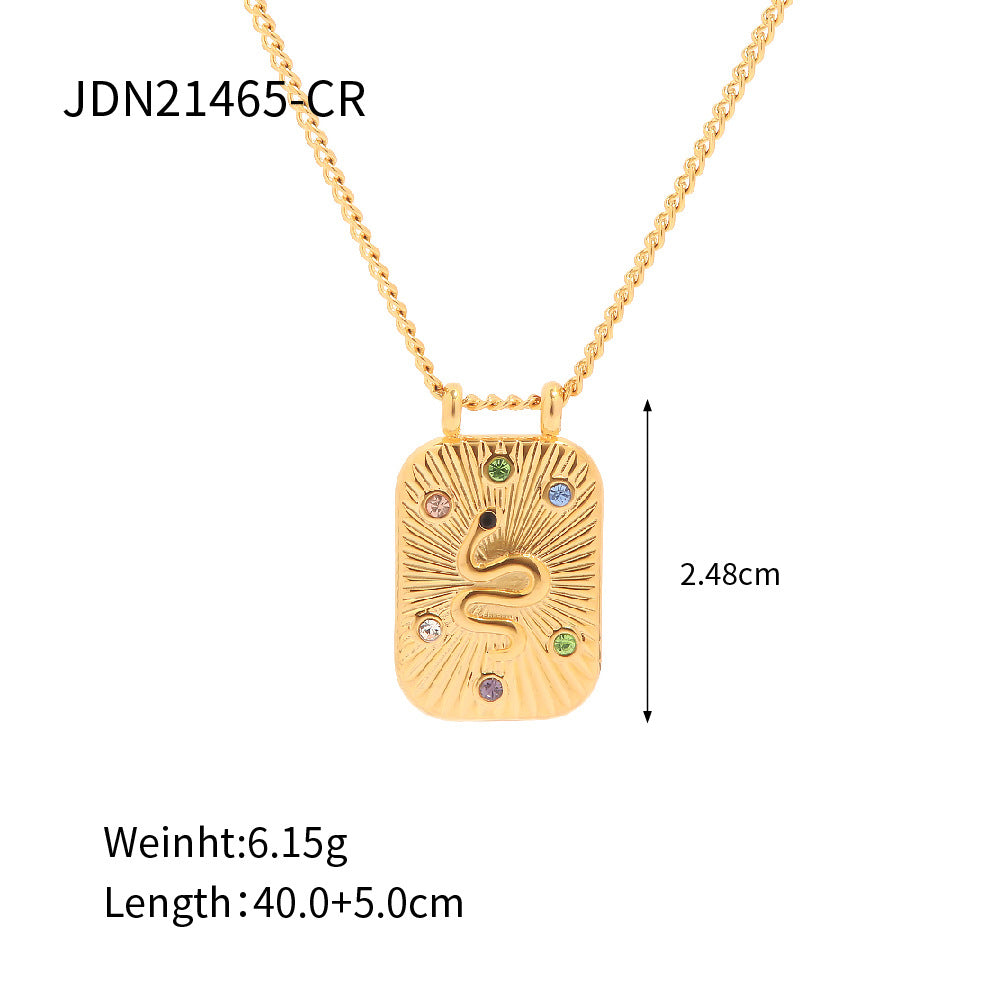 5pcs Vintage Style 18 K-Plated Stainless Steel Square Pendant Necklace With Diamond Serpentine Pattern Fashion Jewelry