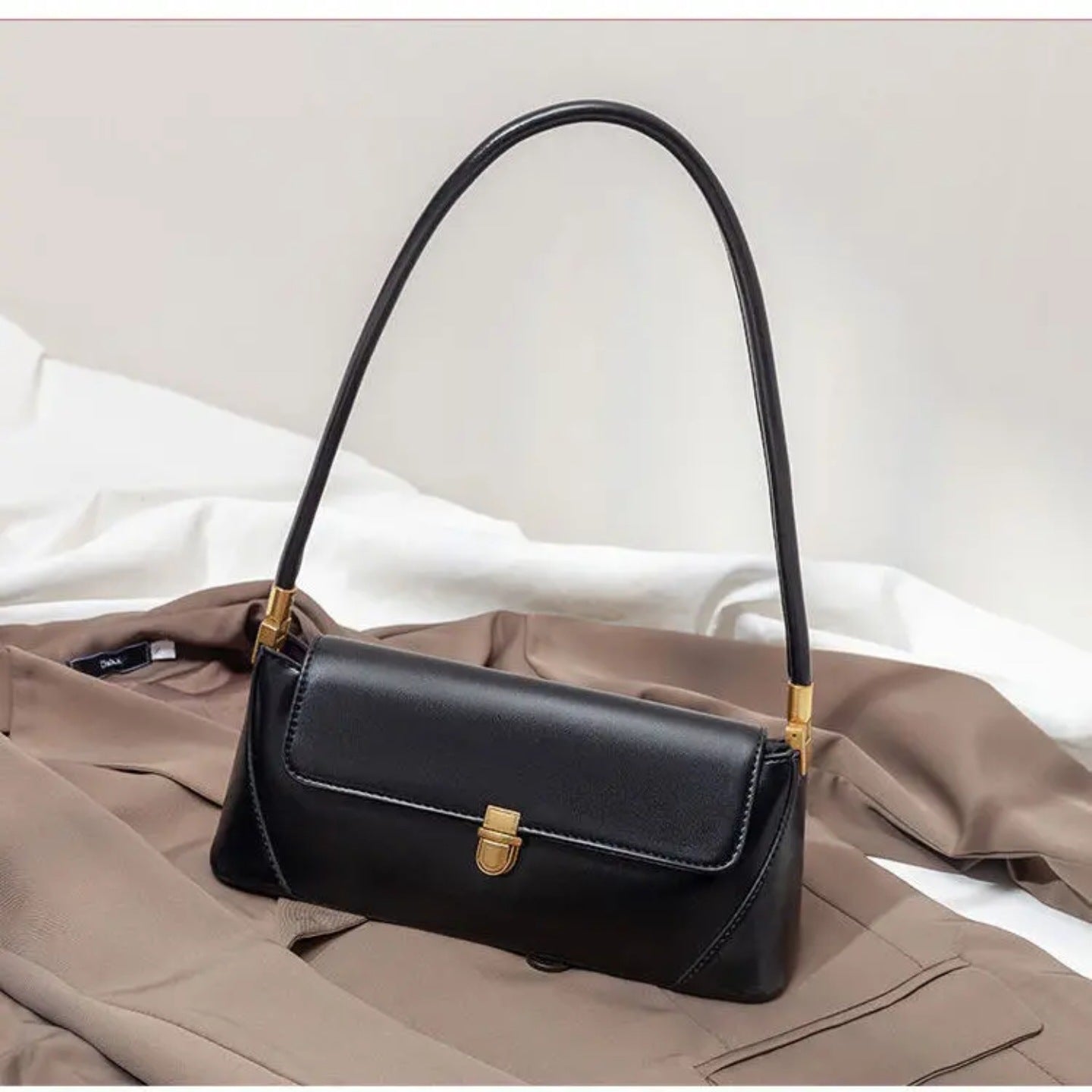 High-Grade Sense Bag  Texture Fashion Retro Baguette Underarm Bag New All-In-One Crossbody Bag Fashion