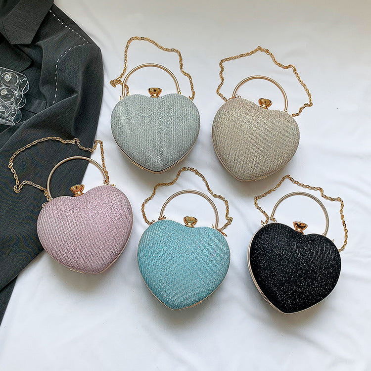 Women's New Heart Chain Dinner Bag Fashionable Peach Pericardium Metal Hand Diagonal Bag