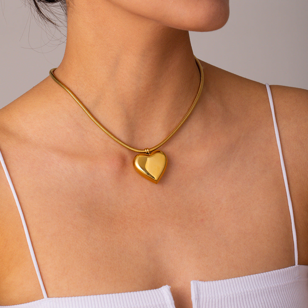 5pcs Fashion Popular 16K Gold Stainless Steel Snake Bone Chain Love Pendant Necklace Necklace