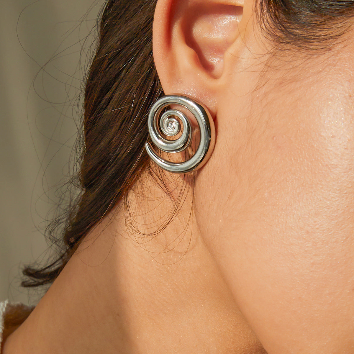 5pcs Titanium Steel 18K Gold Stainless Steel Spiral Design With Diamond Earrings New Stylish Earrings