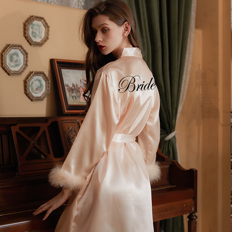 Bride Bridal Gown Ladies Feathered Gown Wedding Makeup Bridesmaids Get Married And Wear Tinted Bathrobes
