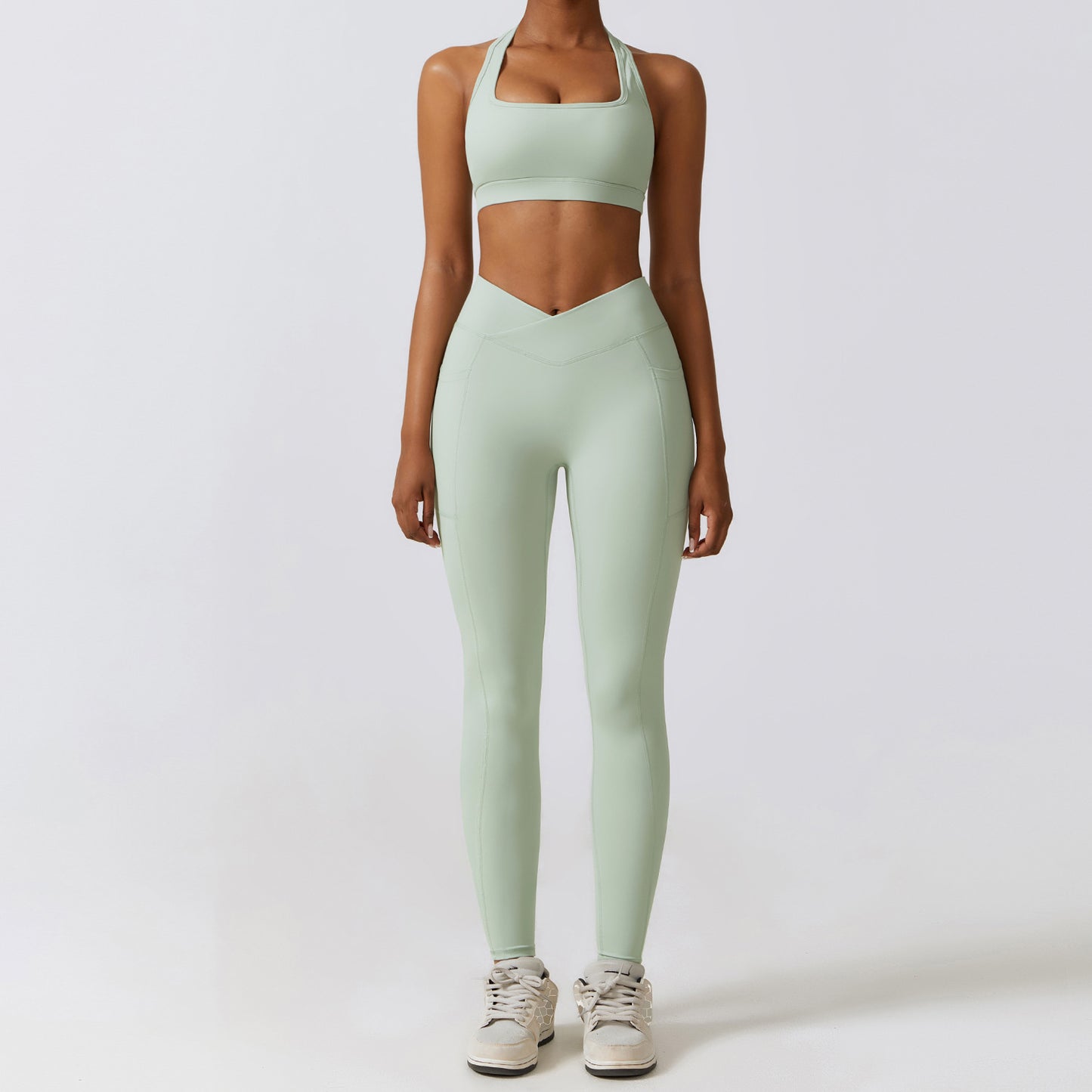 Quick Dry Beauty Back Yoga Set Pocket Tight Running Sports Set Female Nude Fitness Clothing