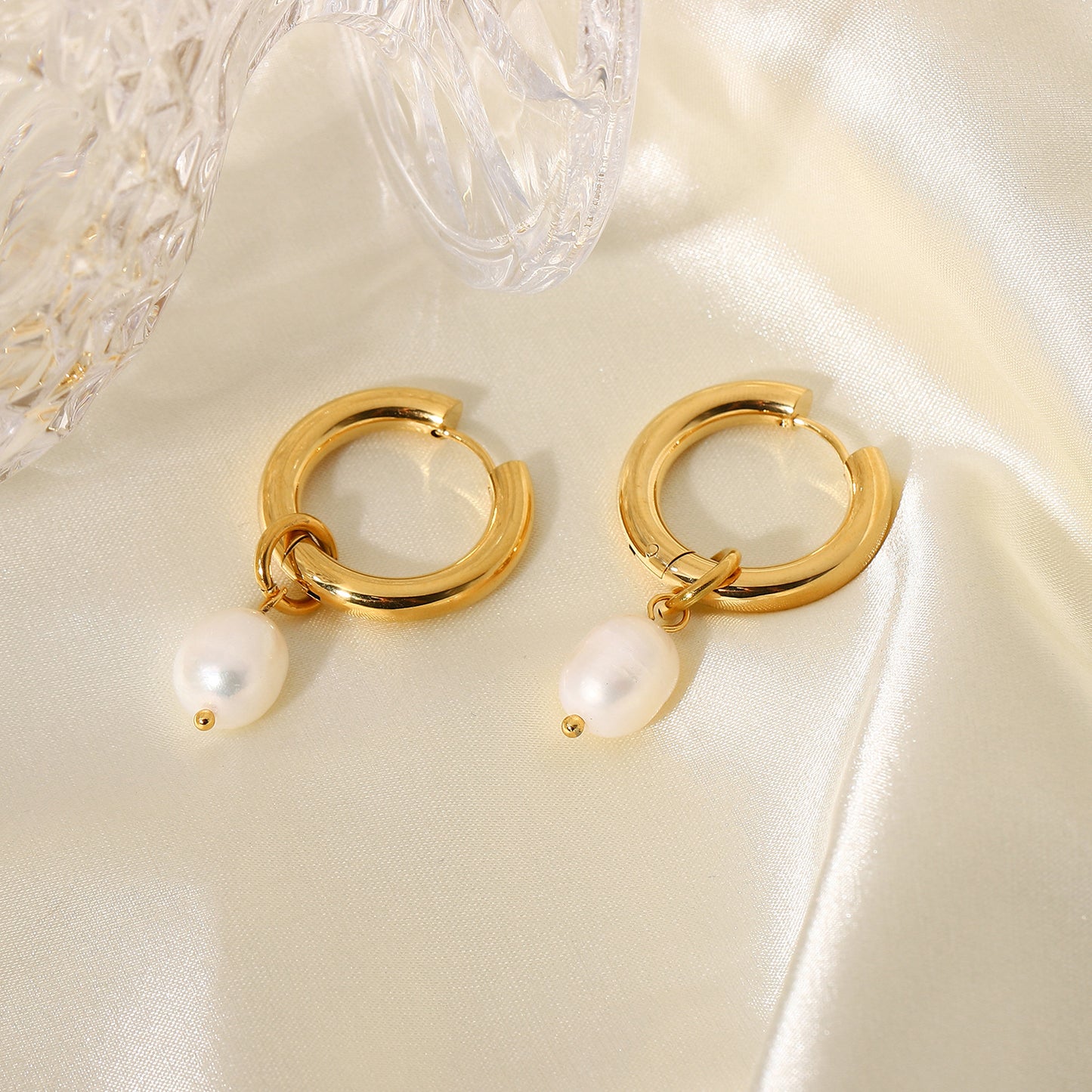 5pcs Vintage Earrings Light Luxury Earrings Beaded Circle Earrings Electroplated High-Grade 18K Gold Plated Earrings