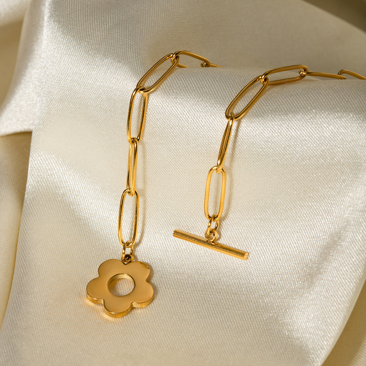 5pcs Cute Flowers Ot Buckle Girl's Collar 18K Gold Stainless Steel Jewelry Chunky Paper Clip Chain Necklace Jewelry Girl