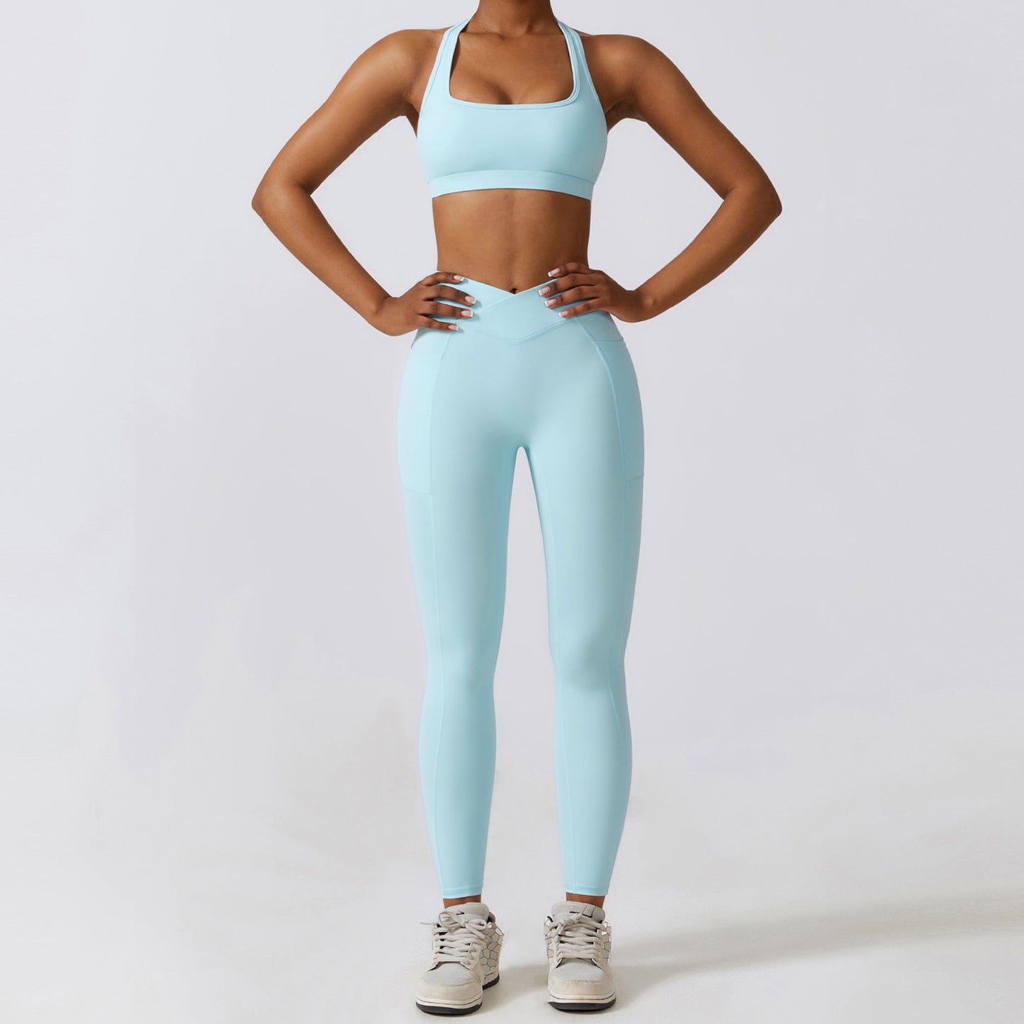Quick Dry Beauty Back Yoga Set Pocket Tight Running Sports Set Female Nude Fitness Clothing