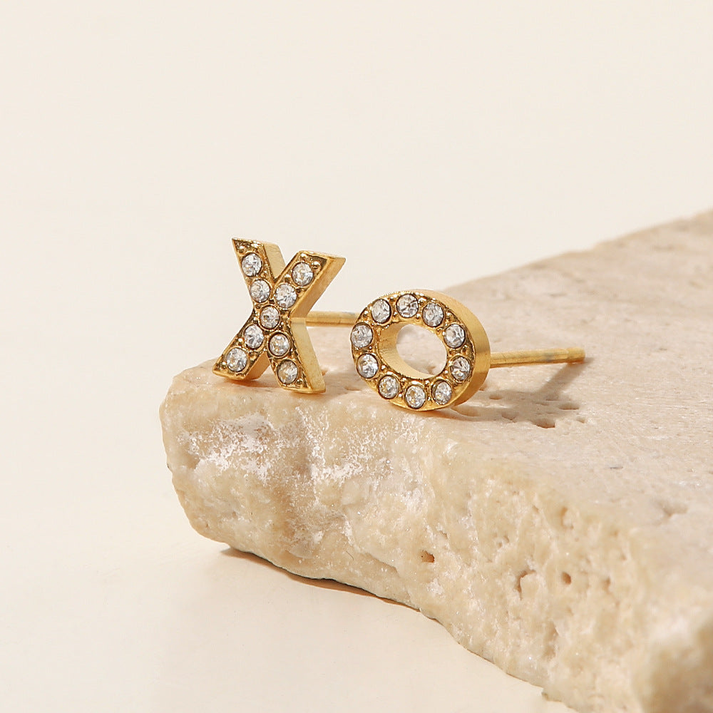 5pcs Fashion Mini Round Diamond Zircon Titanium Steel Letter Stud Earrings 18K Gold Stainless Steel Xo Letter Stud Earrings