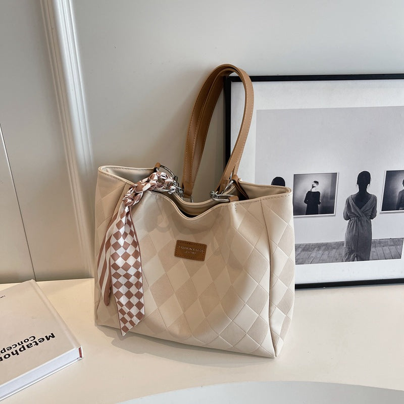 New White Bag Fashion Basket Women's Bag Summer Commuter Bag Large Capacity Tote Bag Shoulder Bag