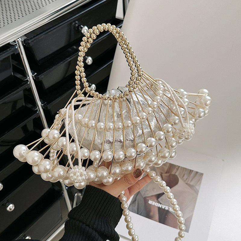 Spring Summer Retro Dinner Handbag - A Pleated Pearl Chain Diagonal Bag with Elegant Hollow-Out Design