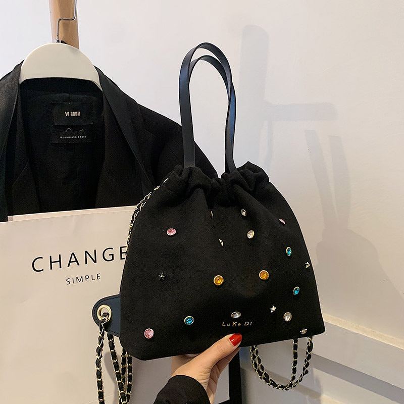 New Bag Lady Version Of Fashion Retro Drawstring Hand Bag Personality Rivets Large Capacity Backpack Tide