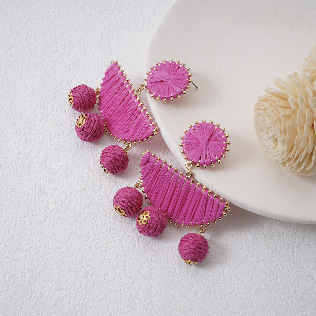 5 pairs Fan-Shaped Hand-Woven Raffia Grass Round Fringe Exaggerated Female Earrings